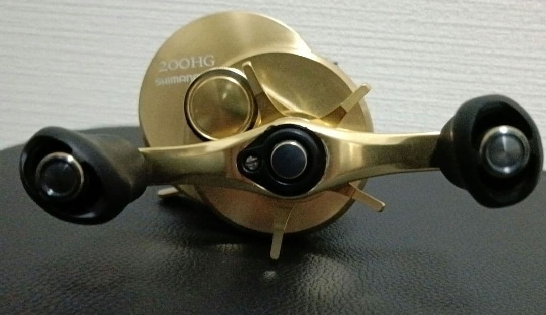 Shimano シマノ 15 カルカッタコンクエスト 200HG