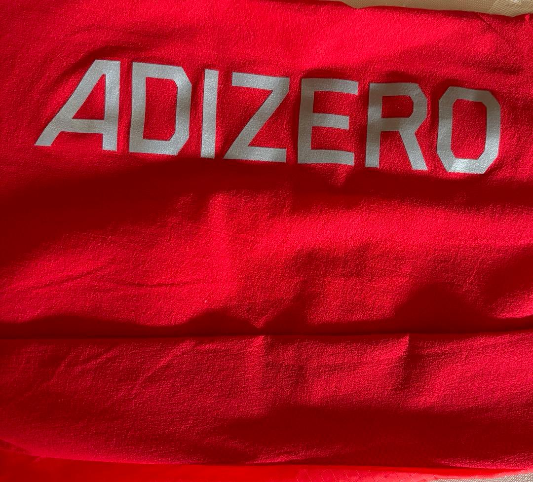 adidas ADIZERO ランニングジャケット レッド