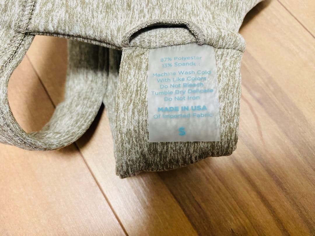 Bombshell Sportswear ボムシェル　新作　トップス