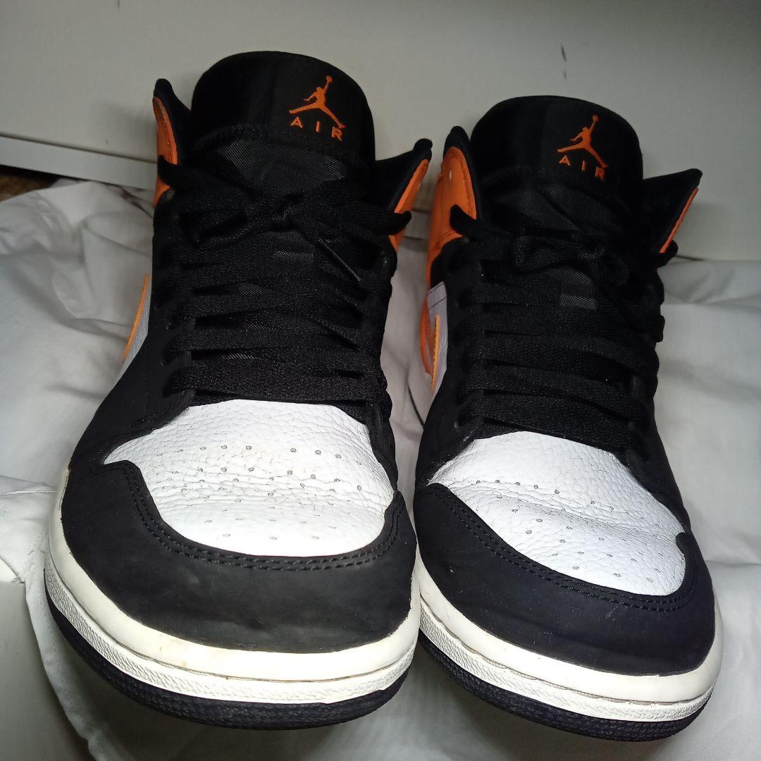 NIKE AIR JORDAN1 オレンジ/ブラック　人気カラー