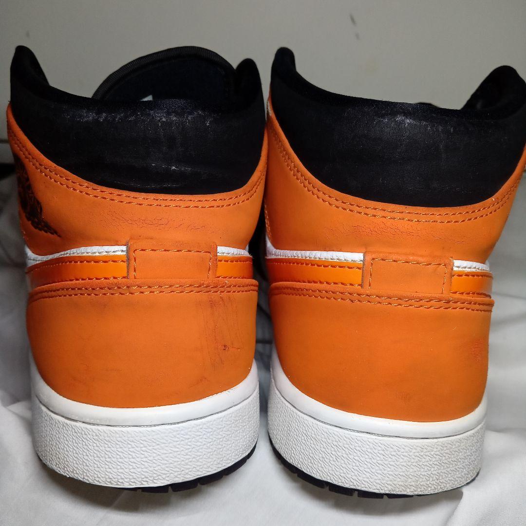 NIKE AIR JORDAN1 オレンジ/ブラック　人気カラー