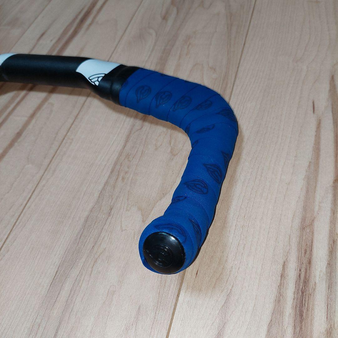 Cinelli ブルホーンエアロハンドル ブラック/ホワイト　バーテープ
