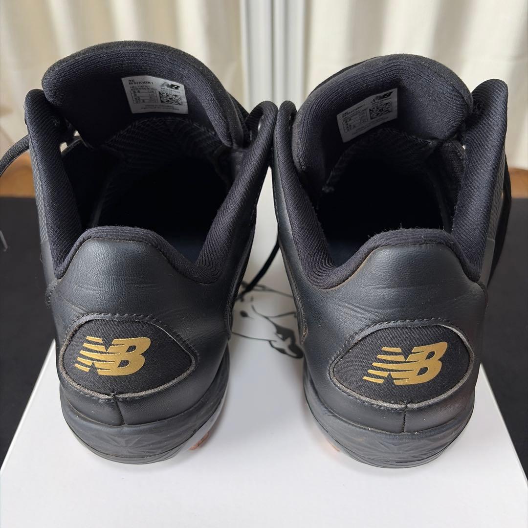 new balance S01 ブラック/ゴールド スパイクシューズ