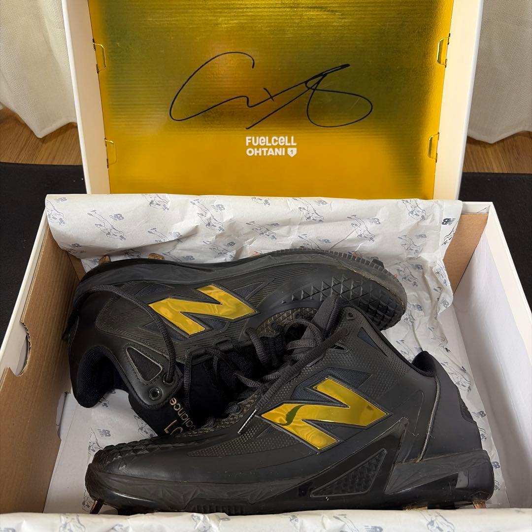 new balance S01 ブラック/ゴールド スパイクシューズ
