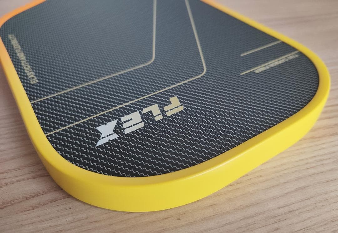 ピックルボール パドル T700 生カーボンファイバー カ 炎色 黄 LEA