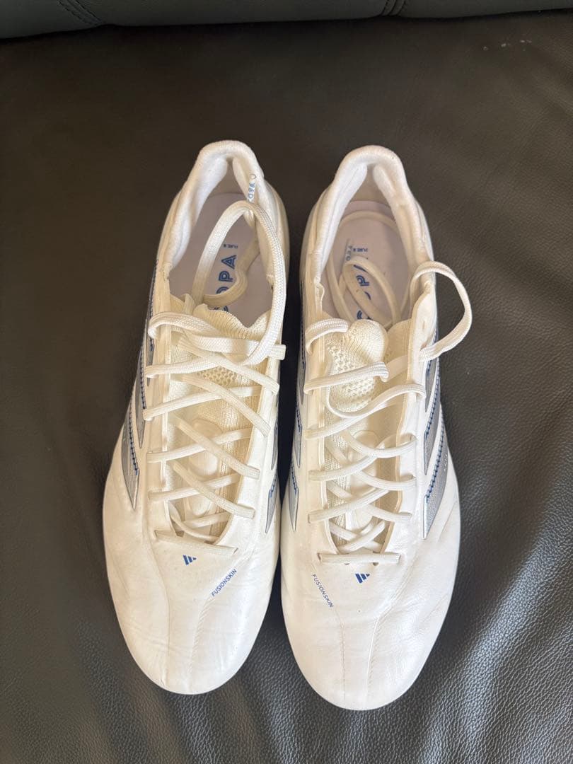 adidas サッカーシューズ スパイク ホワイト