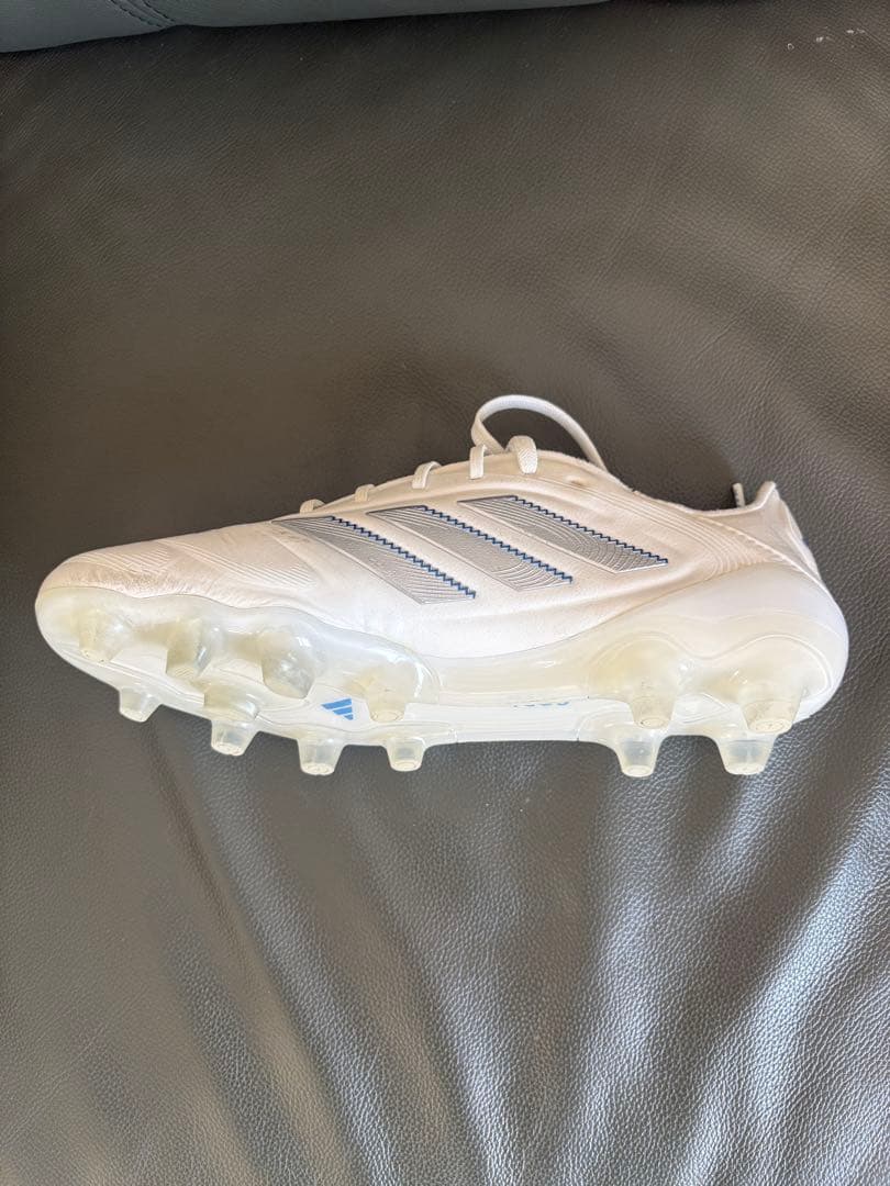 adidas サッカーシューズ スパイク ホワイト