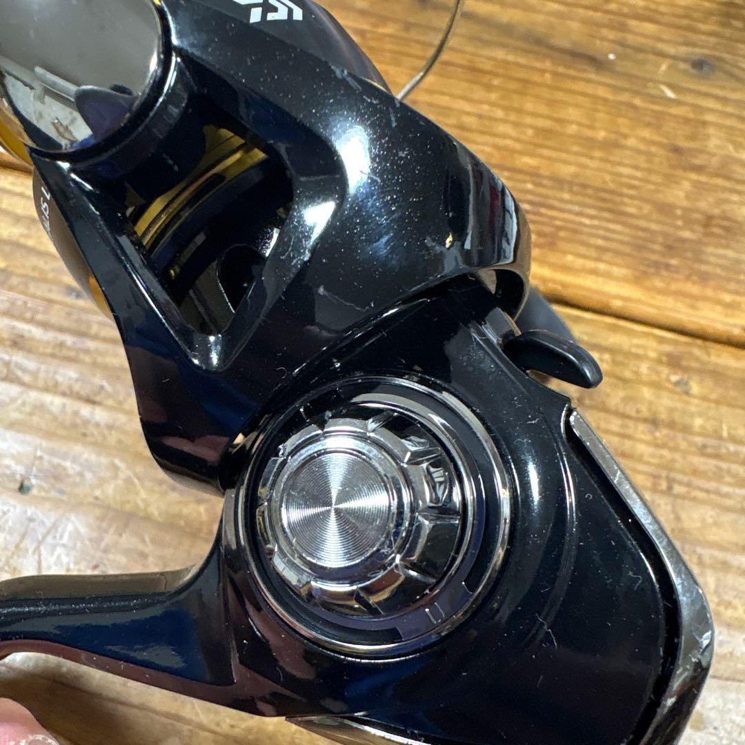 ダイワ　23 レガリス　LT2500D スピニング　Daiwa LEGALIS