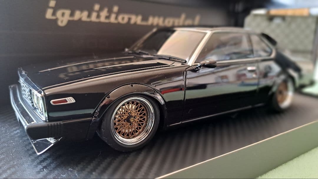 SKYLINE 2000GT ブラック 1/18