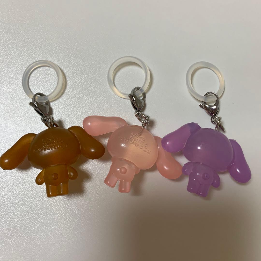 シュガーバニーズ　めじるしアクセサリー　ももうさ　くろうさ　しろうさ