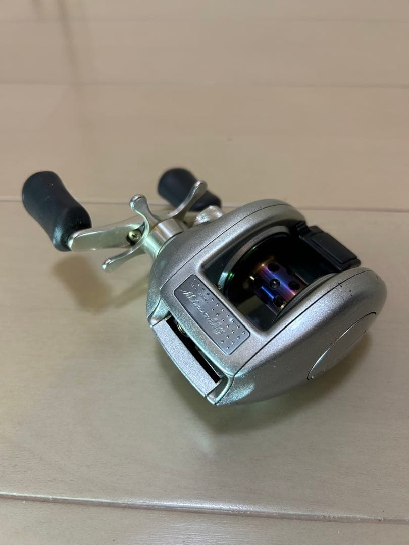 シマノ　メタニウムMG 右ハンドル オマケ付き