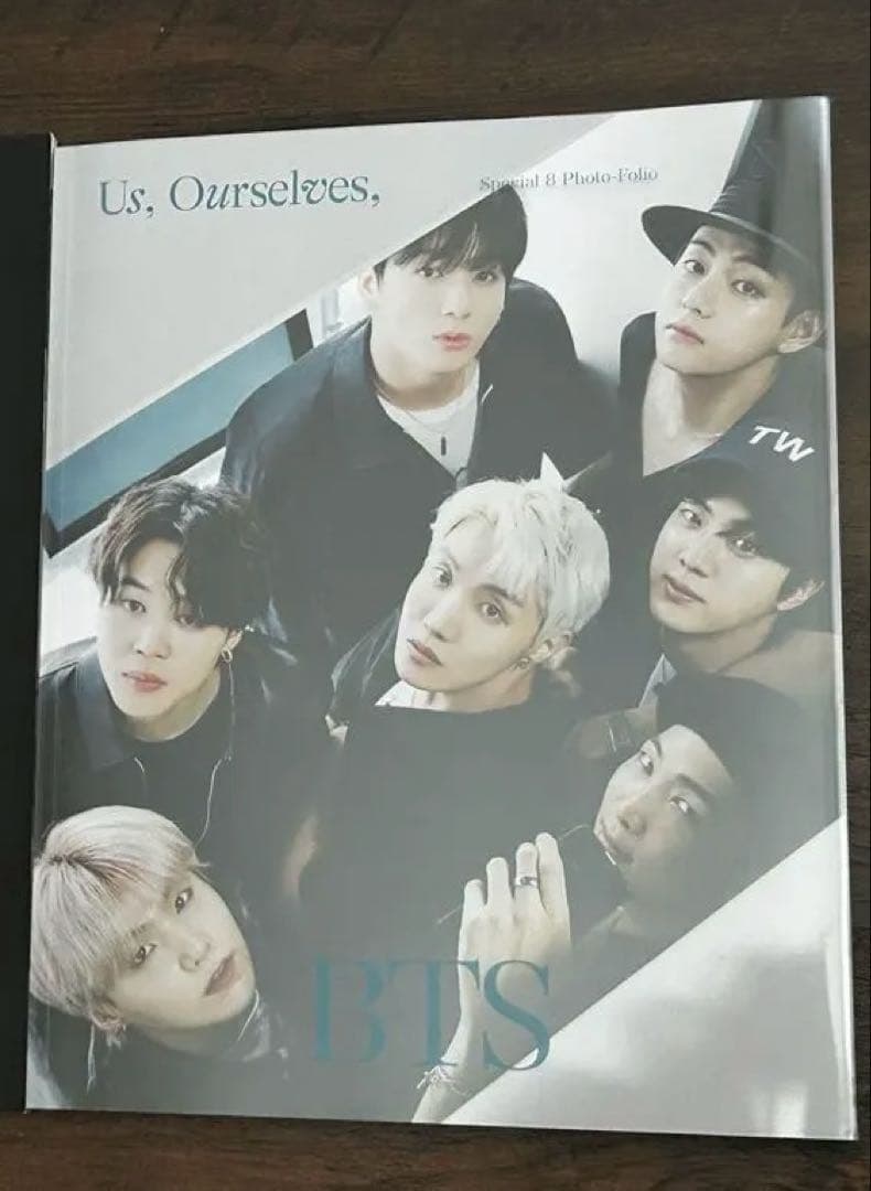 army zip Us,Ourselves BTS FC global 写真集
