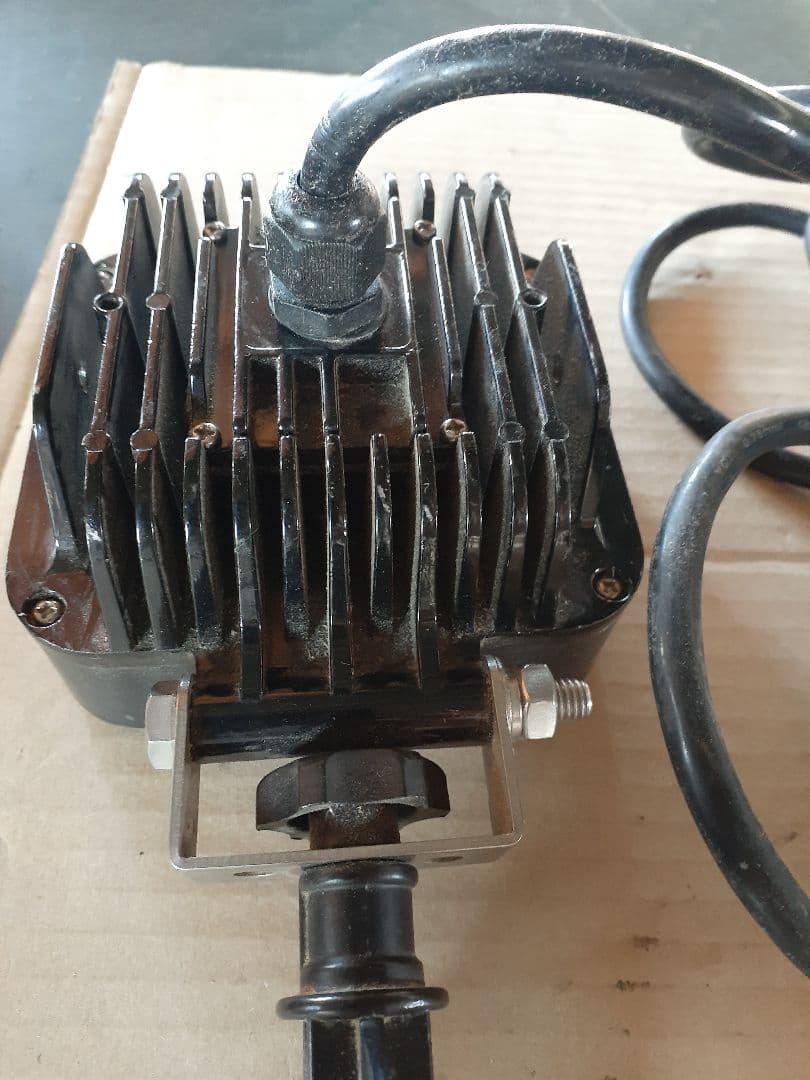 LED投光器　サンダービーム