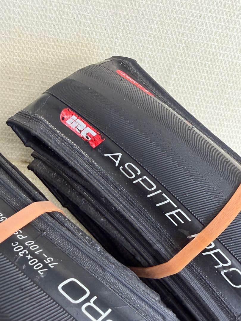 IRC ASPITE PRO S-LIGHT 30c ピレリTPUはオマケ