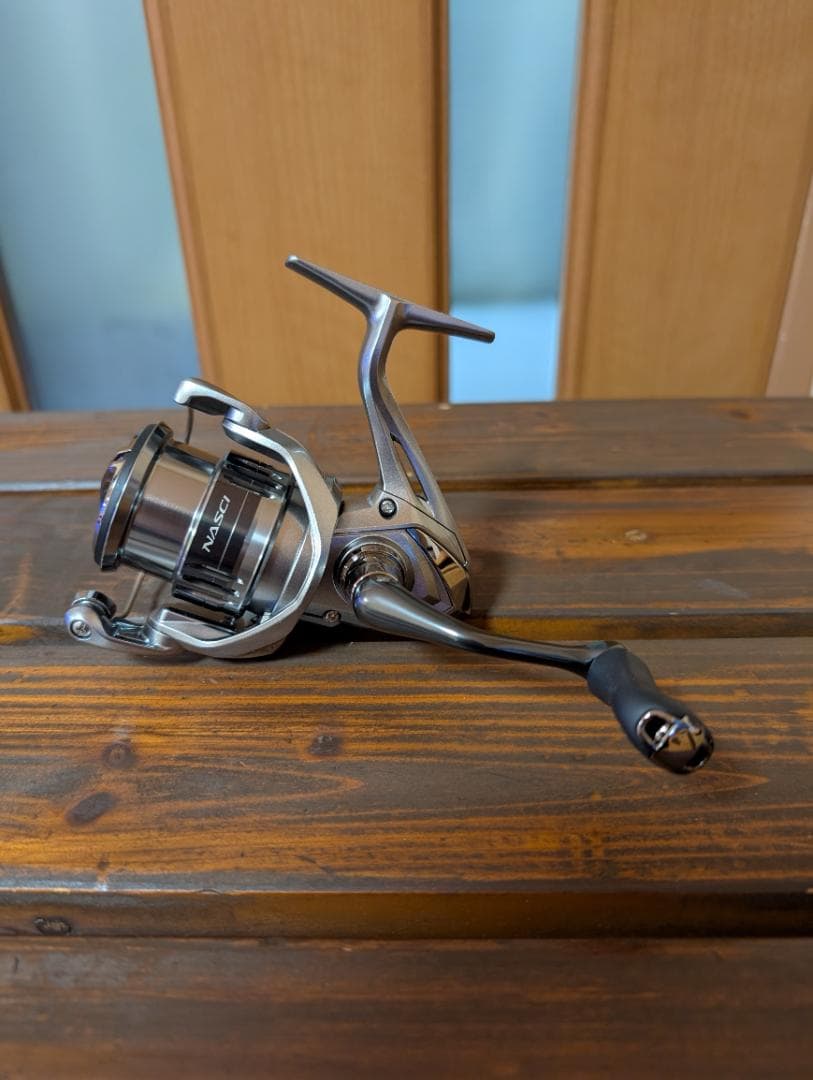 シマノスピニングリール 21 ナスキー 2500SHGと2500替えスプール