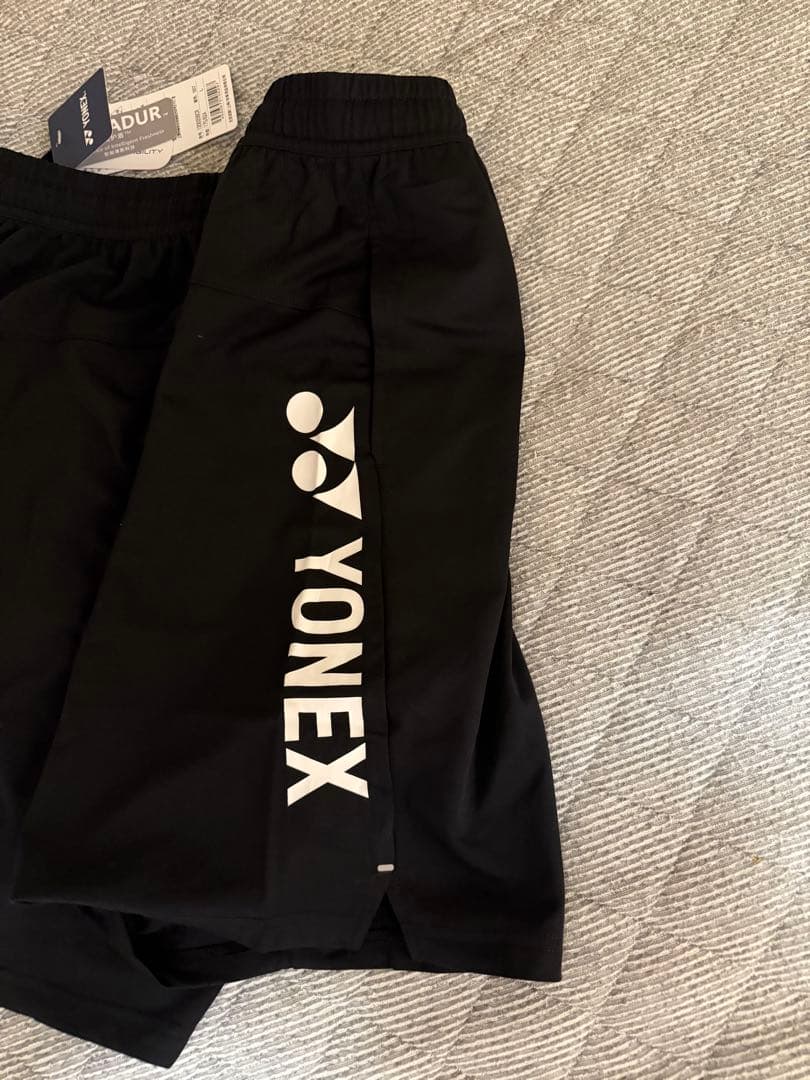YONEXメンズハーフパンツ ブラック 海外限定版 (上海) 新品未使用Lサイズ