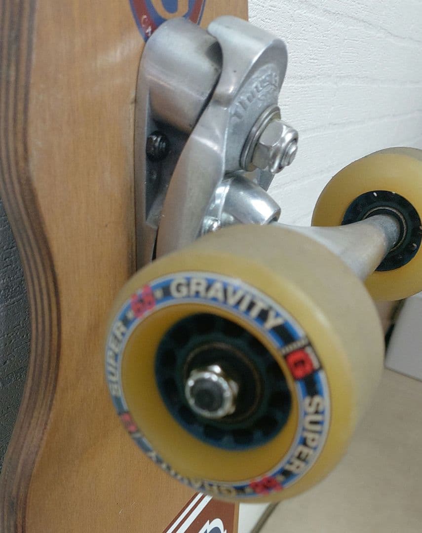 Gravity Park Model 40インチ スラスター2　スケートボード