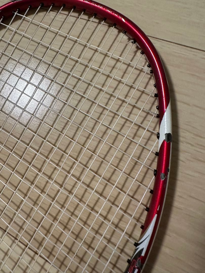 ARC SABER 10 バドミントンラケット レッド