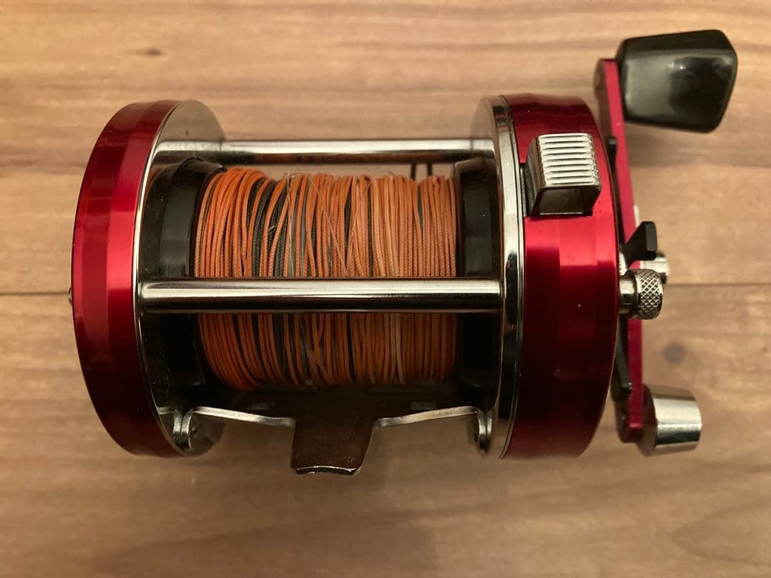 アブ　ABU7000 レッドコア巻き　トローリング用　ビワマス