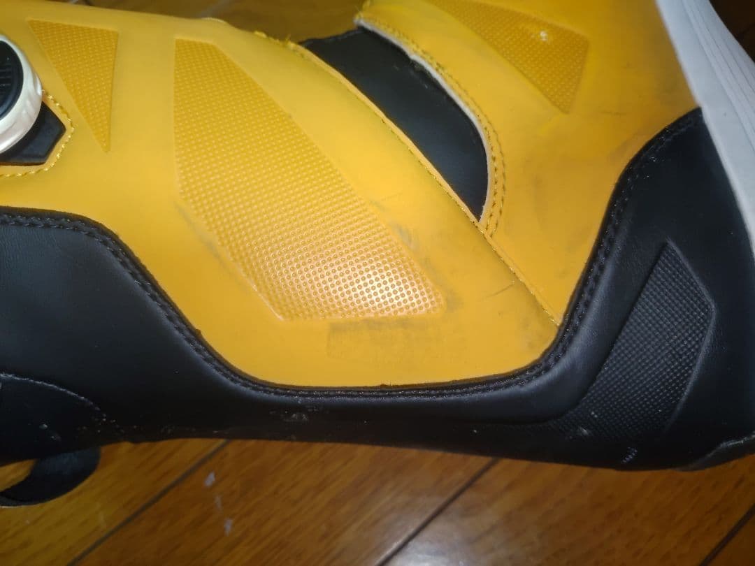 SALOMON 　LAUNCH スノーボードブーツ