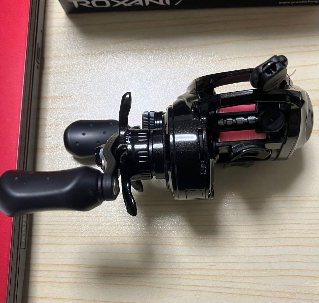 Abu Garcia ROXANI 7 ベイトリール