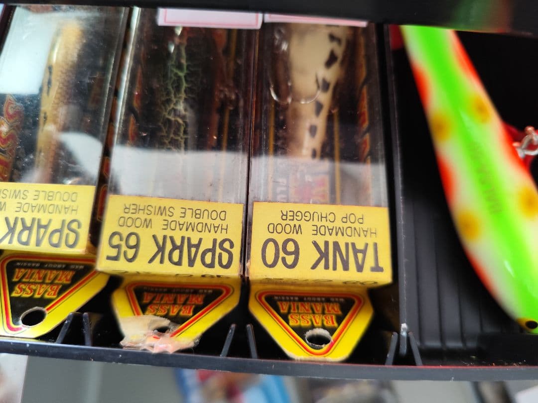 【中古・未使用】 オールドルアー等100個以上まとめ売り