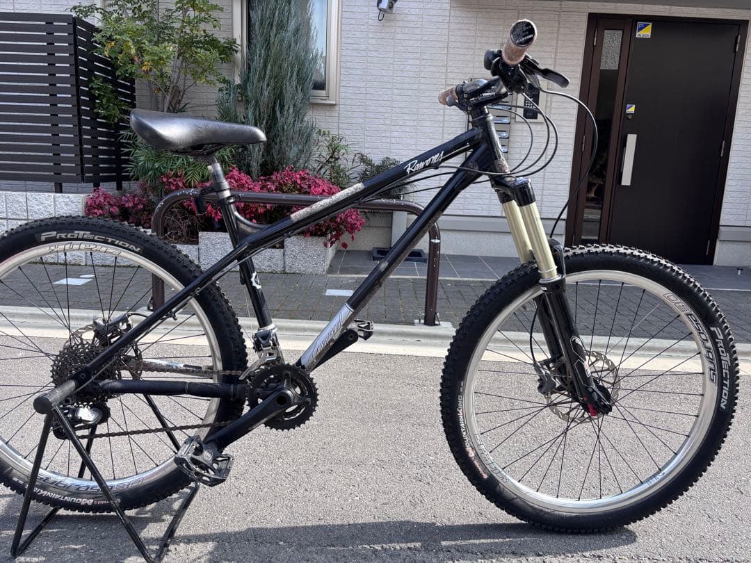 Commencal（コメンサル）のRamones（ラモーンズ）マウンテンバイク