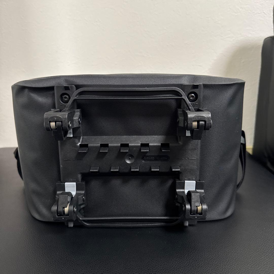 めぐORTLIEB 防水メッセンジャーバッグ ブラック