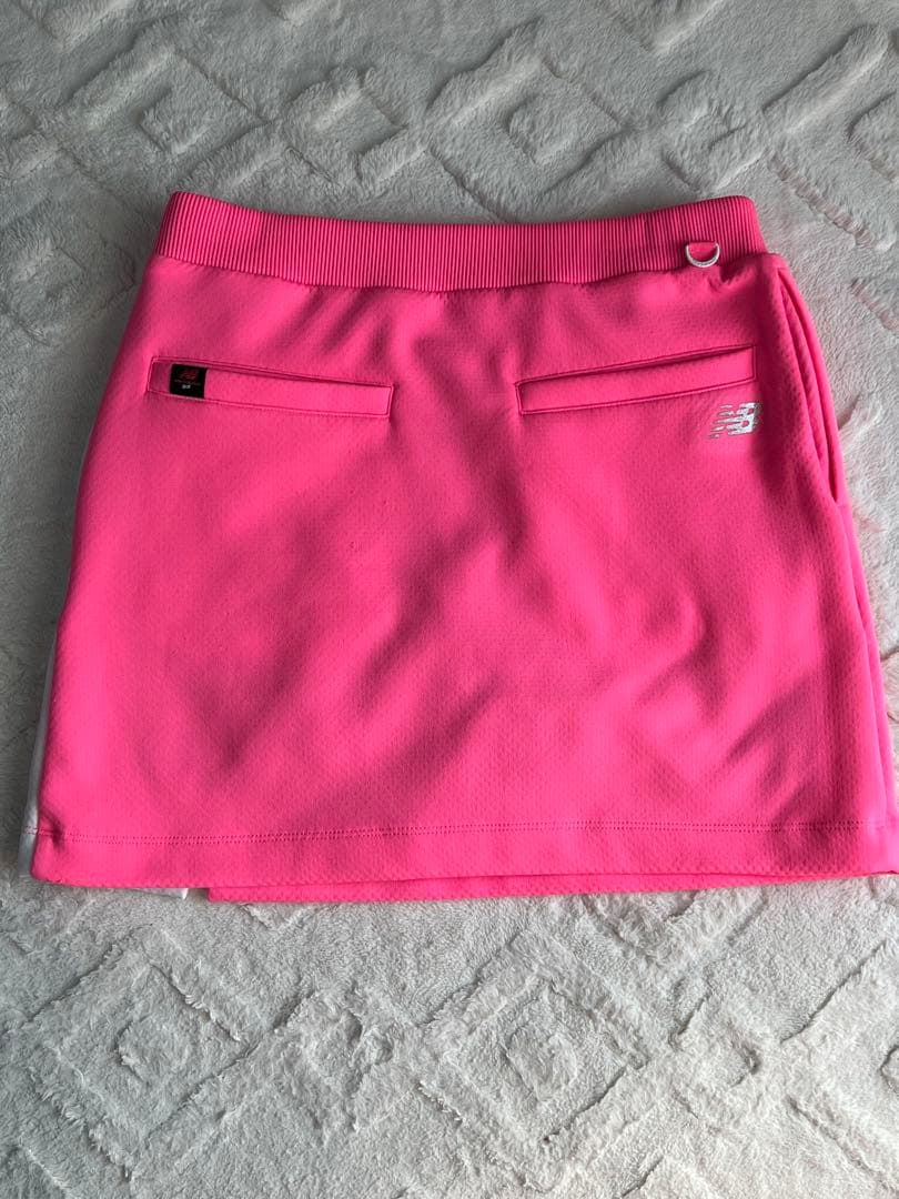 NEW BALANCE ⭐︎ピンク　ジャケット＋スカートセットアップ