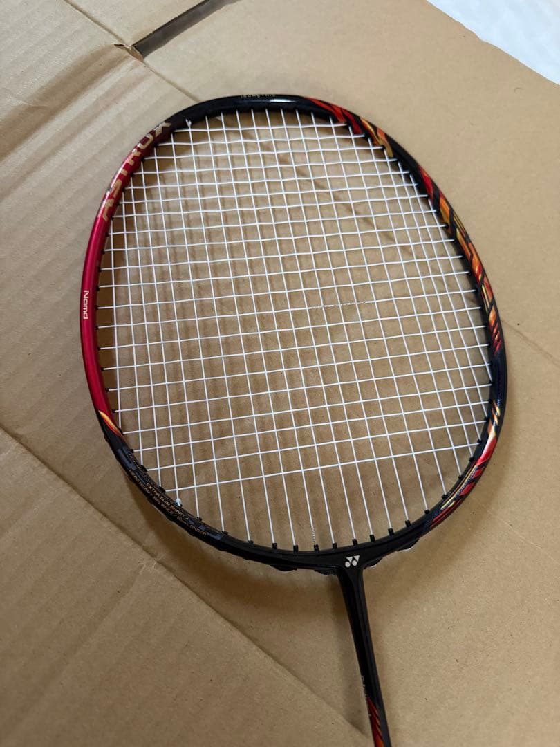 バドミントンラケット YONEX アストロクス99Pro 4UG5