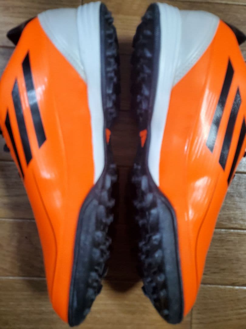 アディダス F30 TRX TF(オレンジ×ブラック)