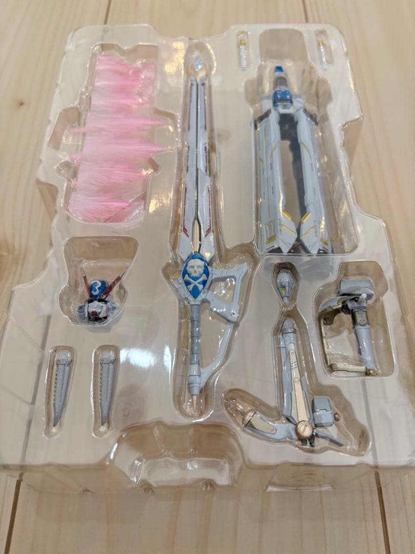 LBUILD クロスボーンガンダムX3