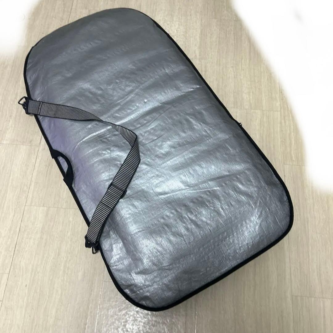 TOOBS ボディボード ケース付き！
