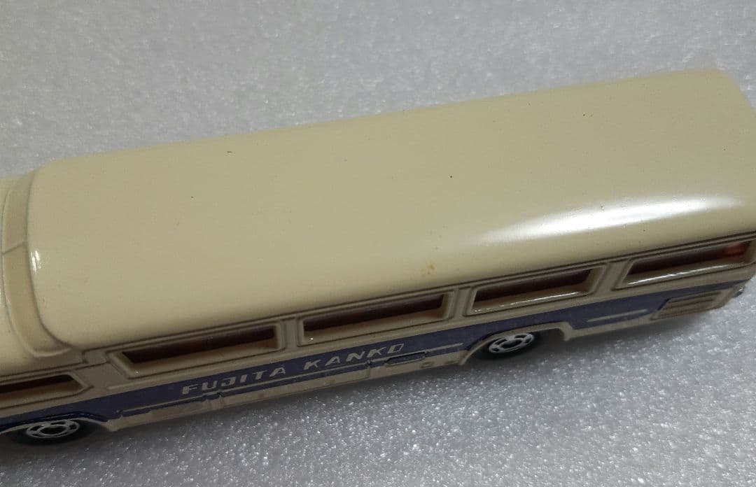 ロングトミカ 富士重工 セミデッカー型バス TOMY