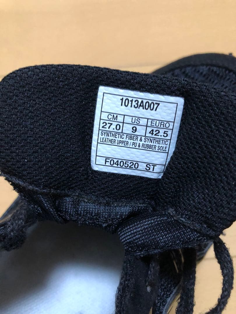 らた アシックス　ターサージャパン　27センチ中古品