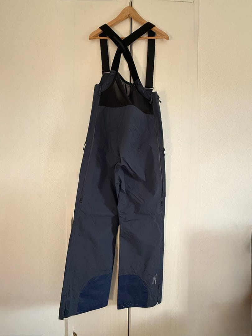 Burton AK457 ハイトップパンツ　中古　ネイビー　Mサイズ