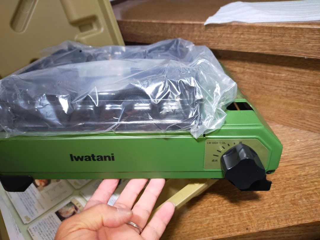 未使用 IwatanI タフまる カセットコンロオリーブカラー