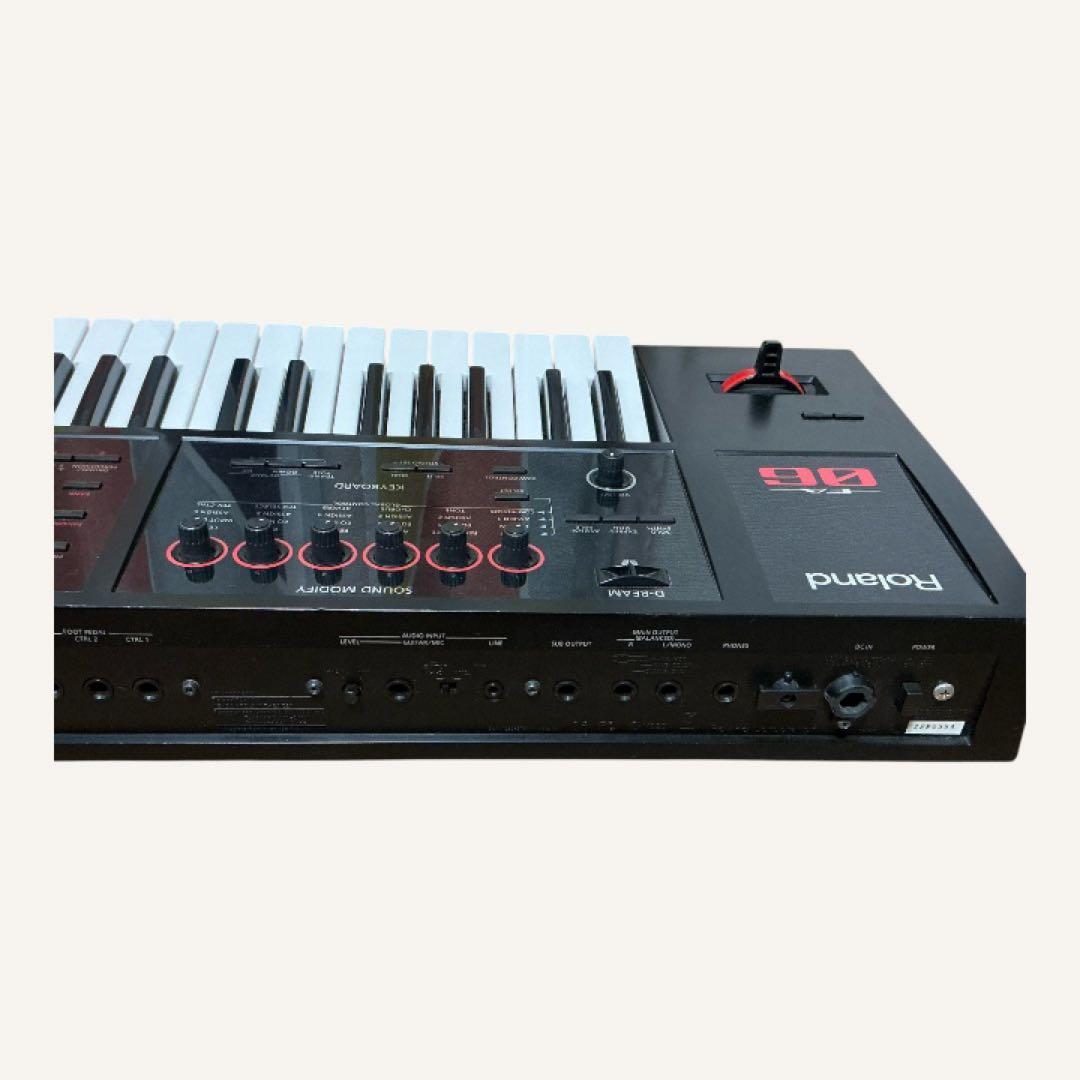 Roland FA-06 シンセサイザー