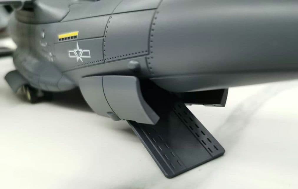 希少 迫力満点 重量感が溢れる 中国人民解放軍 1/100Y-20大型軍用輸送機