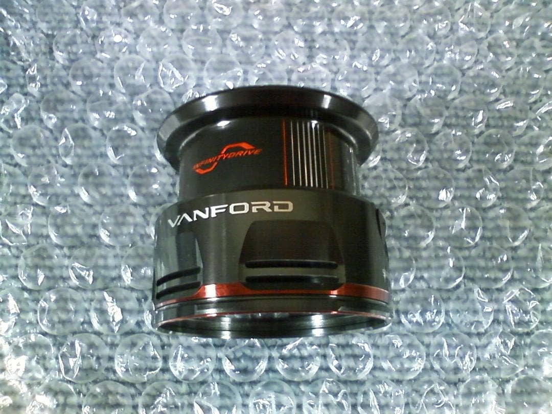 シマノ 24 ヴァンフォード C2500S 純正 スプールの未使用品