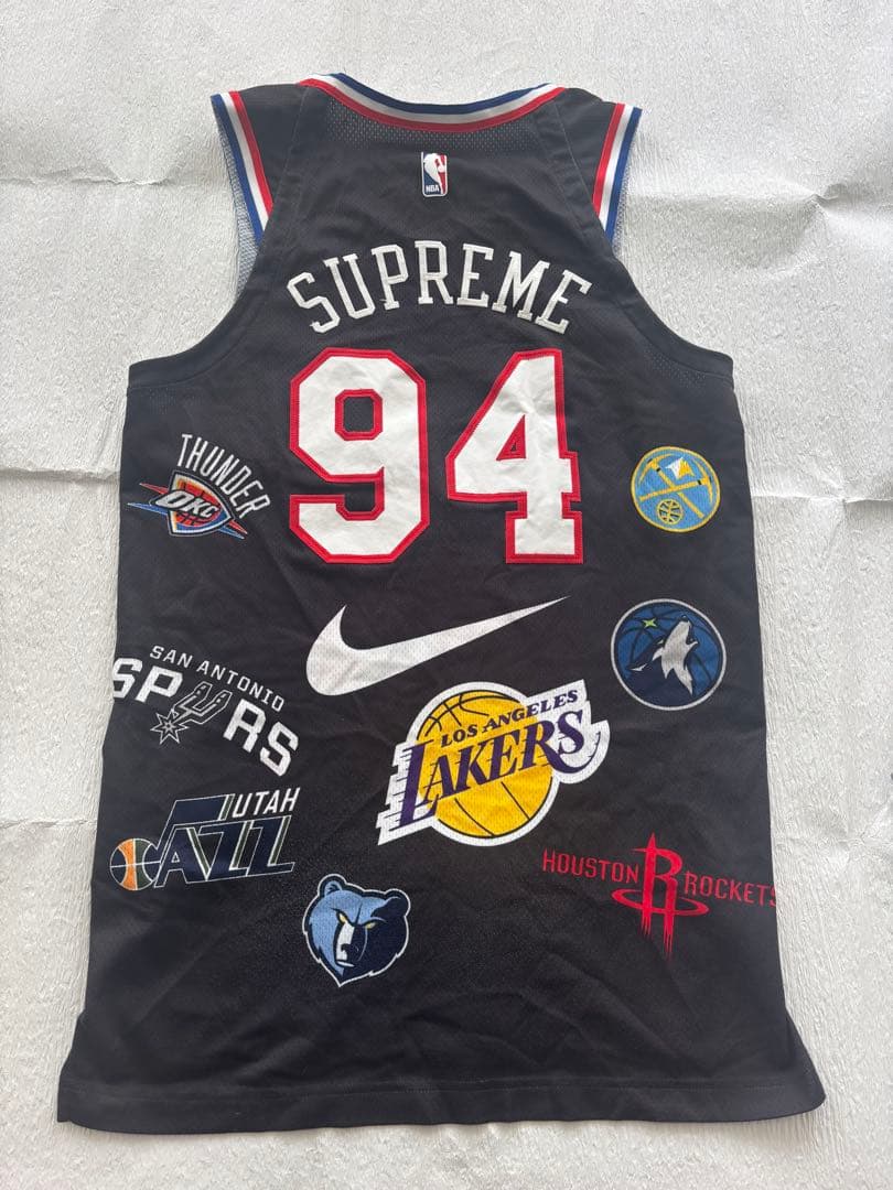 美品NBA supreme nike ジャージータンクトップ S ノースリーブ
