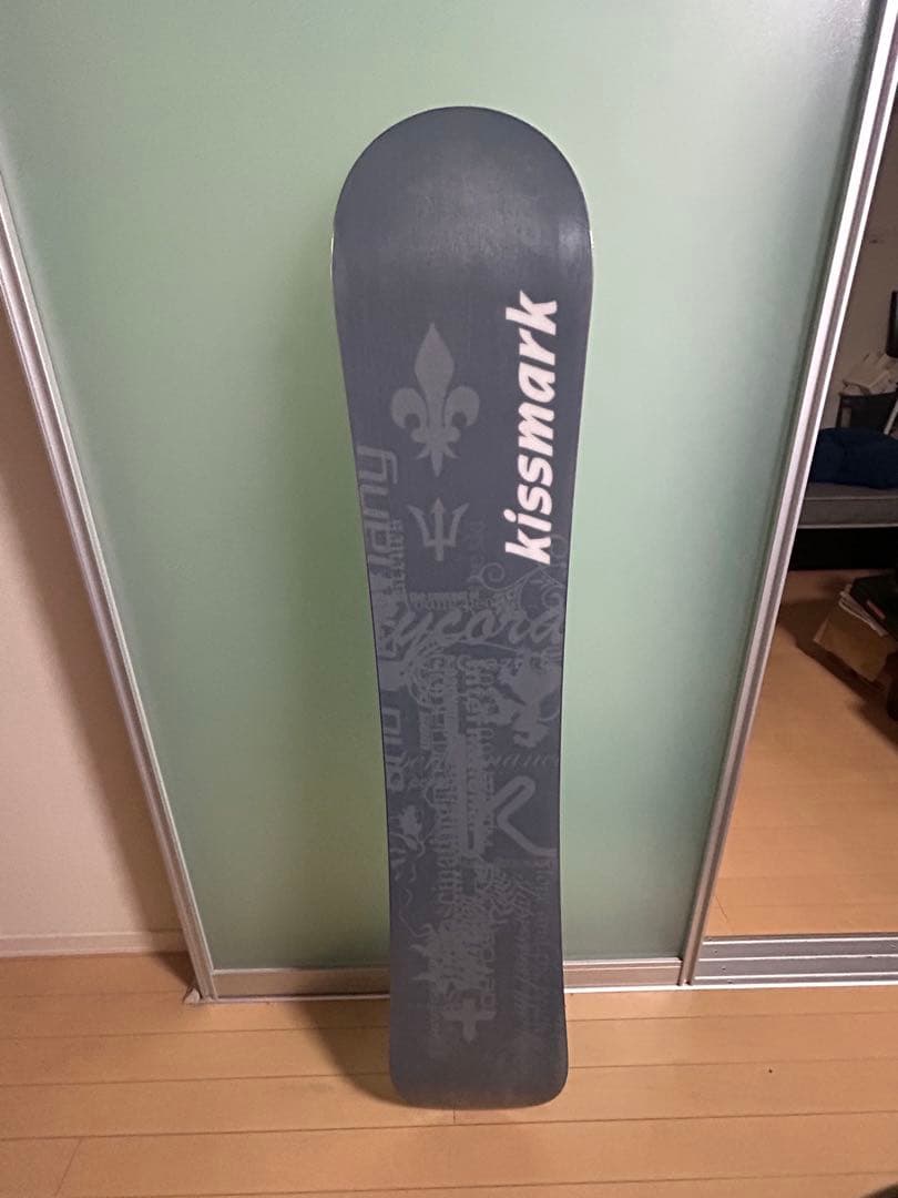 美品 kissmark スノーボード （140㎝）ホワイト