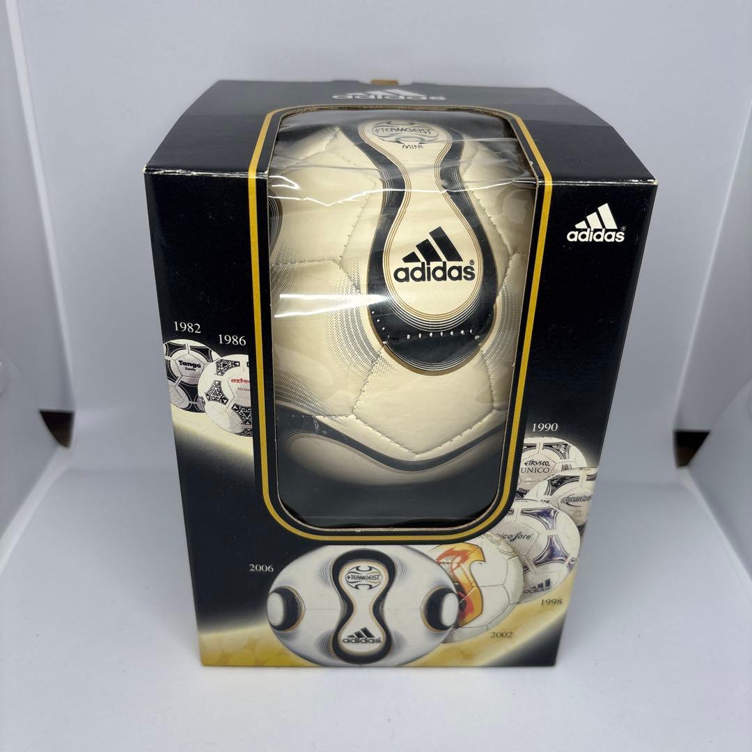 adidas サッカーボール ホワイト/ブラック