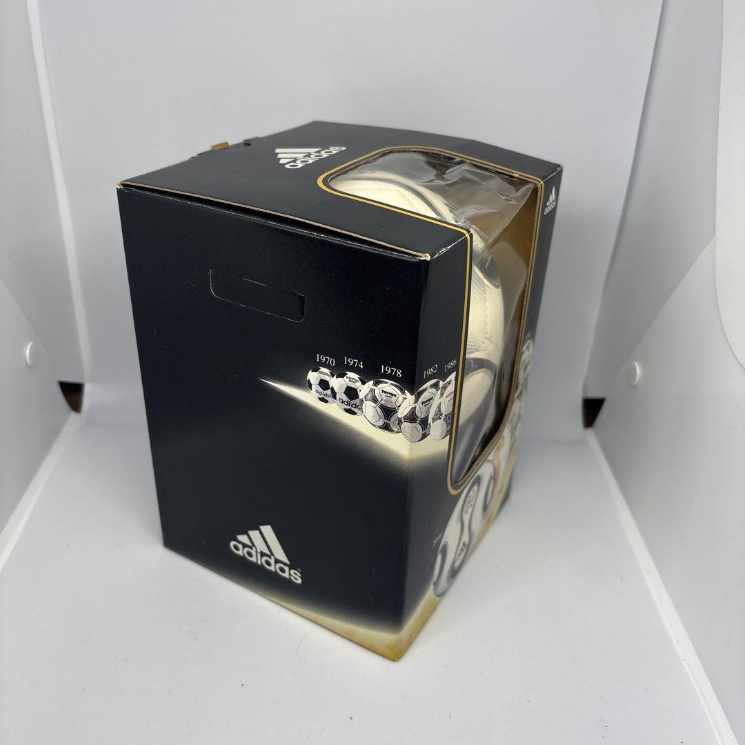 adidas サッカーボール ホワイト/ブラック