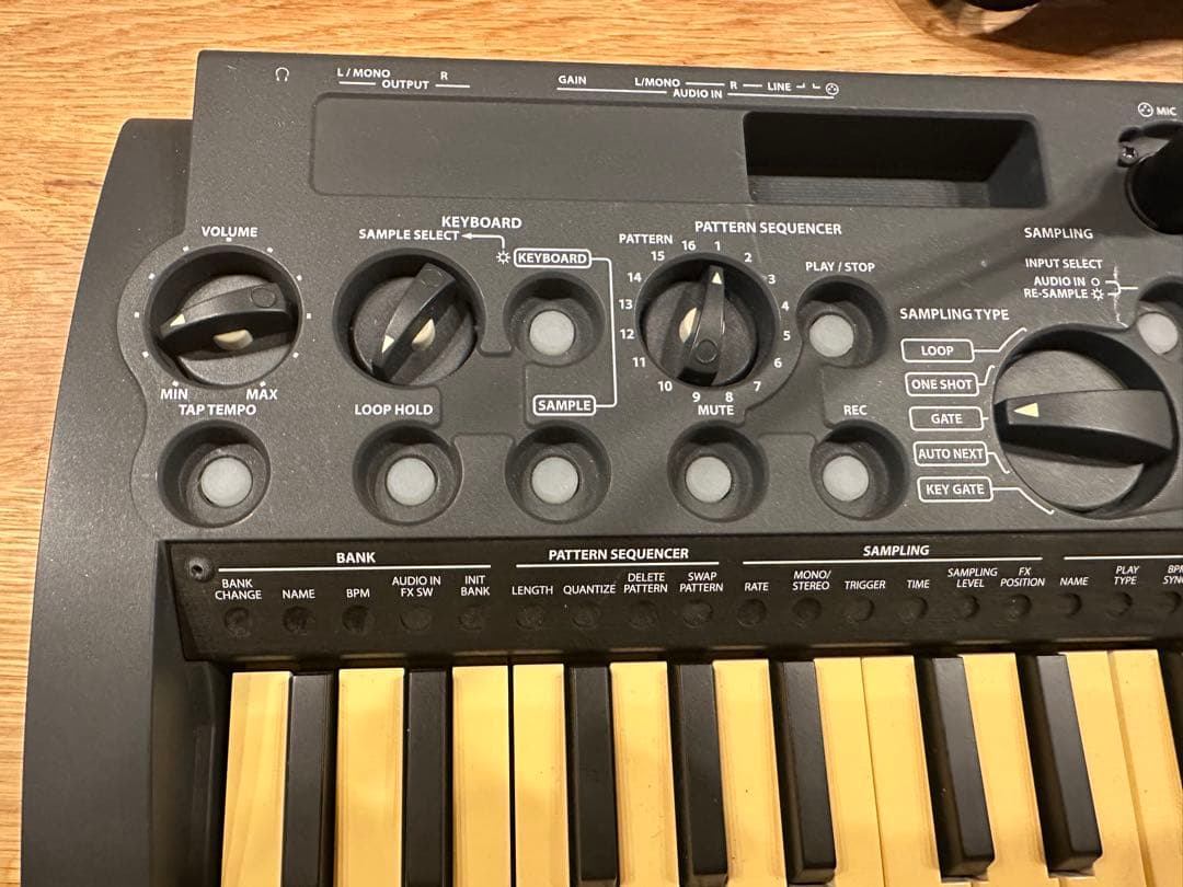 KORG microSAMPLER サンプリングシンセサイザー