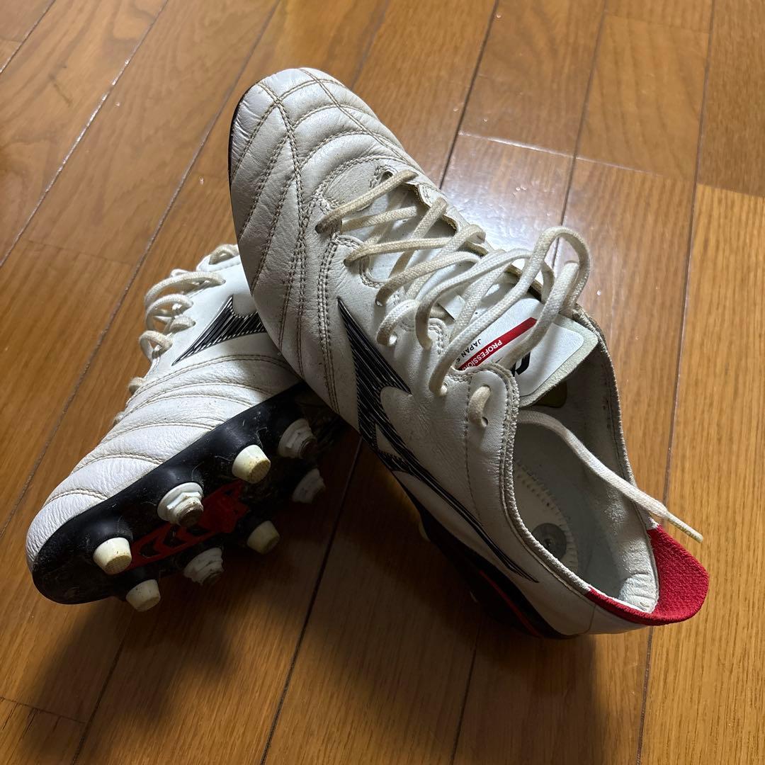 Mizuno Morelia Neo III MIXホワイト/レッド スパイク