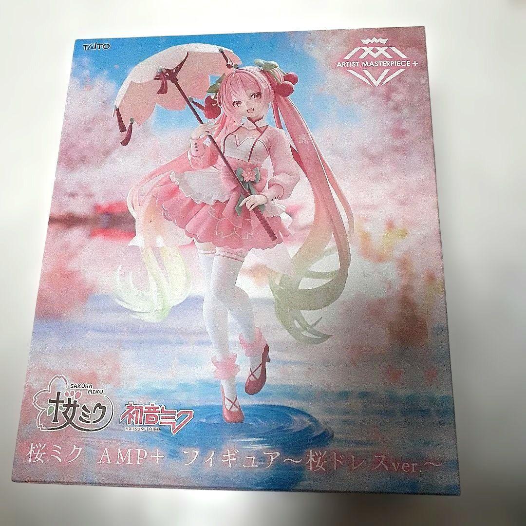 アニメキャラクターグッズまとめ売り 缶バッジ＆フィギュア等大量1000点以上