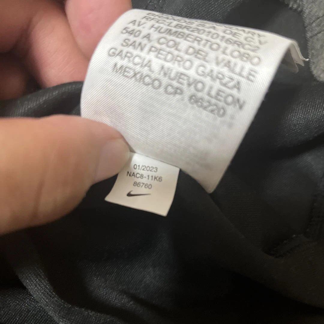 NIKE 読売ジャイアンツ ハーフジップ ジャケット