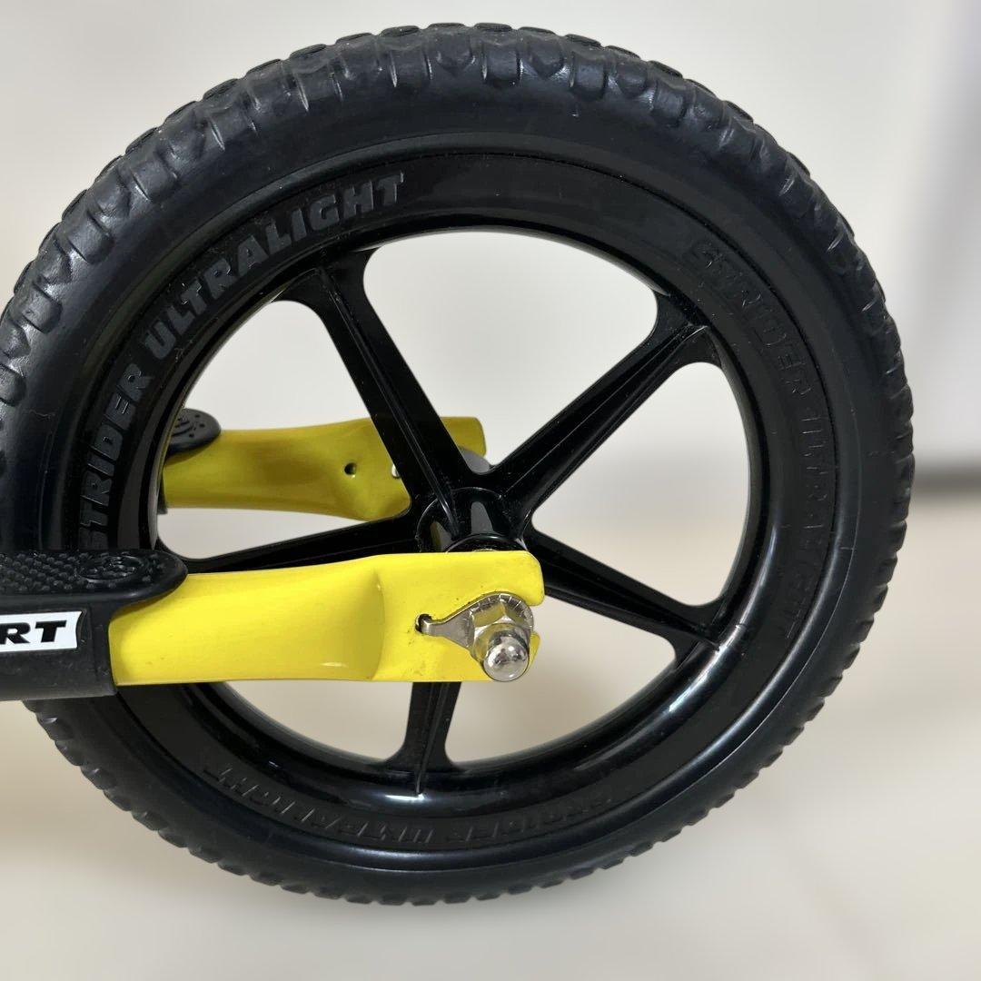 STRIDER ストライダースポーツ 12インチ イエロー