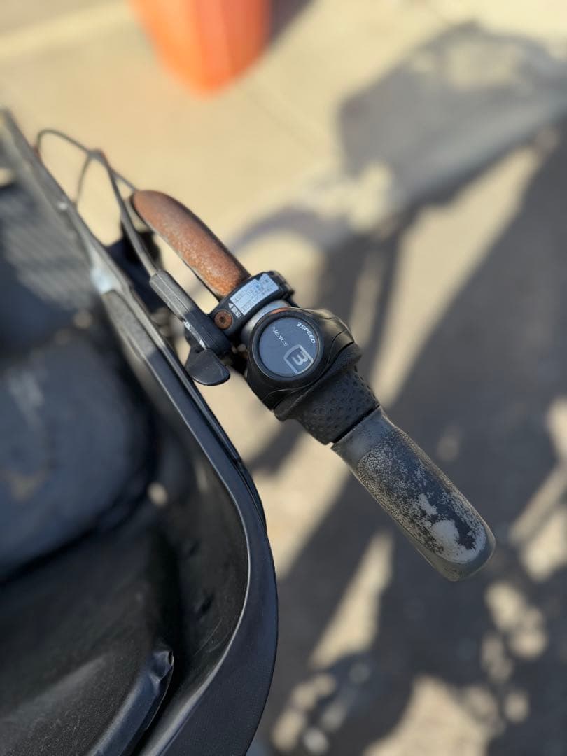 電動アシスト自転車 チャイルドシート付き グレー